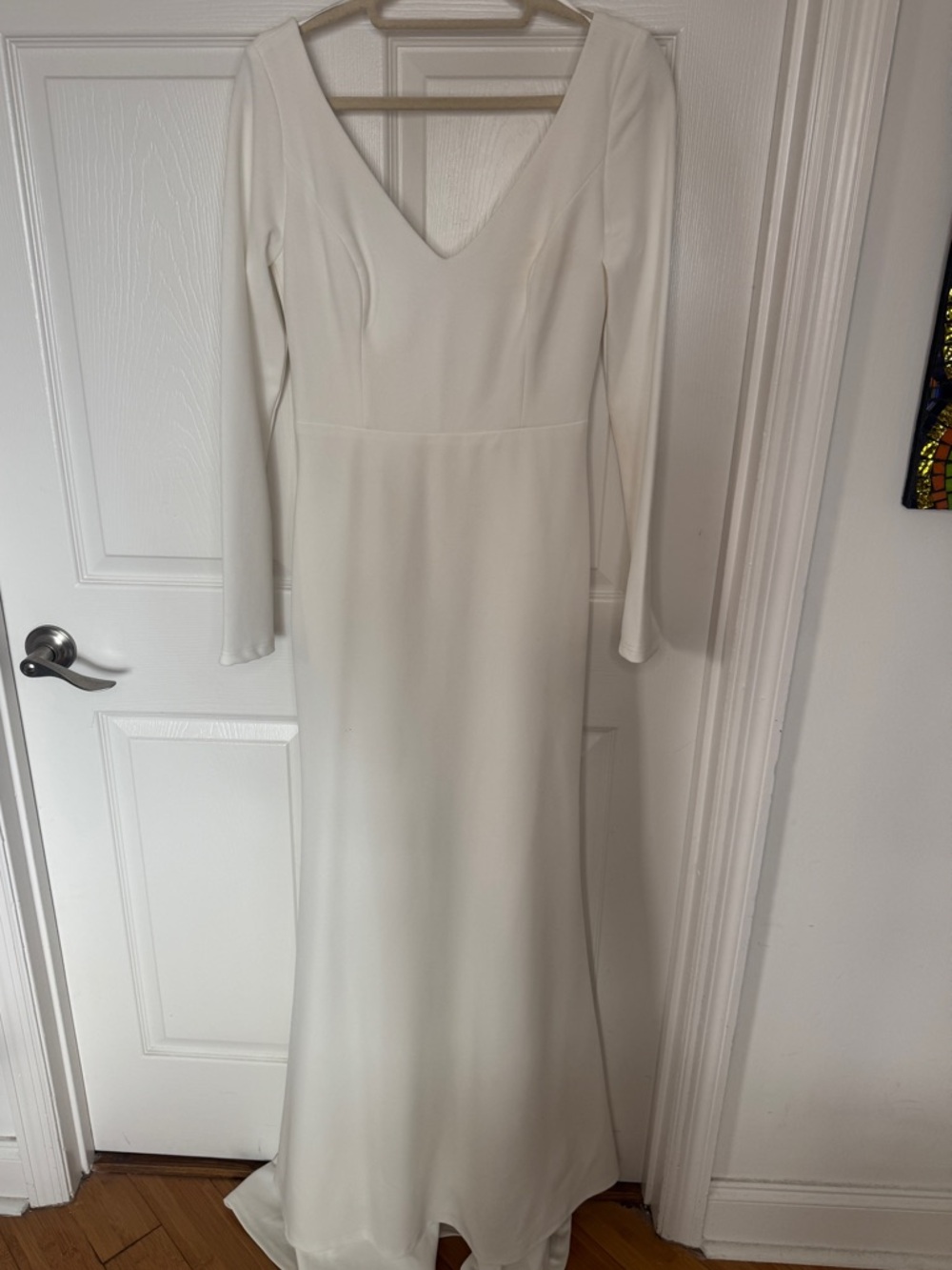 Lulu's Ivory V-Neck Long Sleeve Bridal Gown